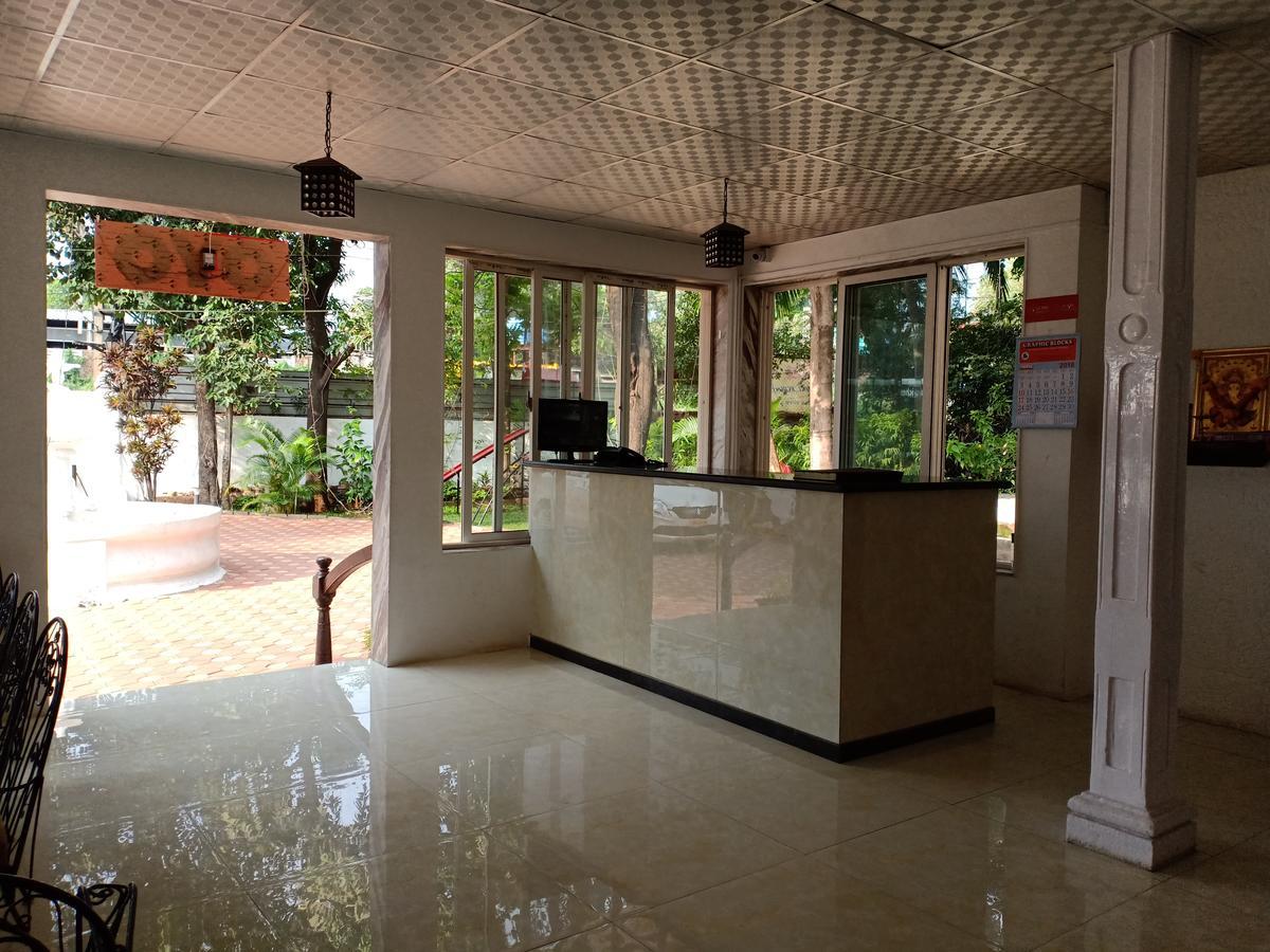 Oyo 11395 Hotel Ritz Heritage Lonavla Exterior foto